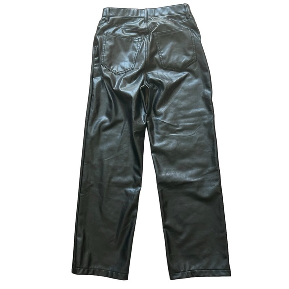 Abercrombie & Fitch Curve Love Vegan Leather 90s Relaxed Pant size 6/28S short - Picture 4 of 9